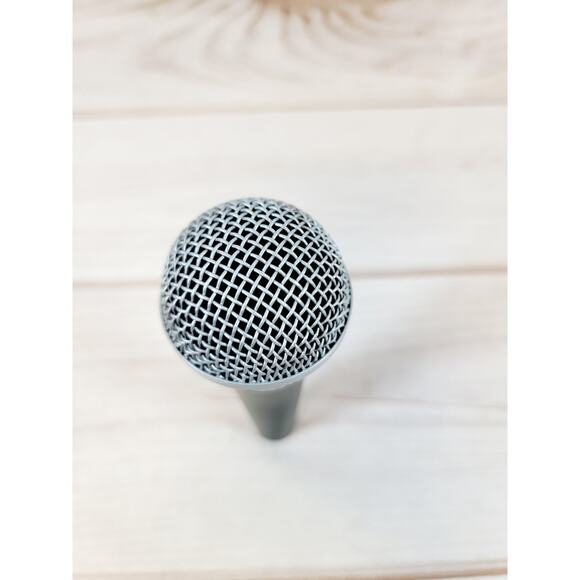 SHURE PG48 Dynamic Vocal Microphone With Case - Picture 6 of 10